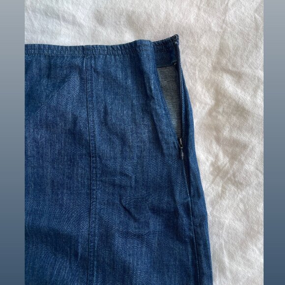 Hollister Two Piece Top and Skirt Set - Picture 3 of 3